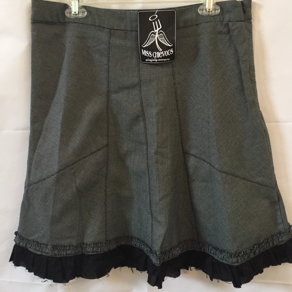 TWEED GRAY SKIRT SIZE 11 MISS CHIEVOUS KNEE LENGTH